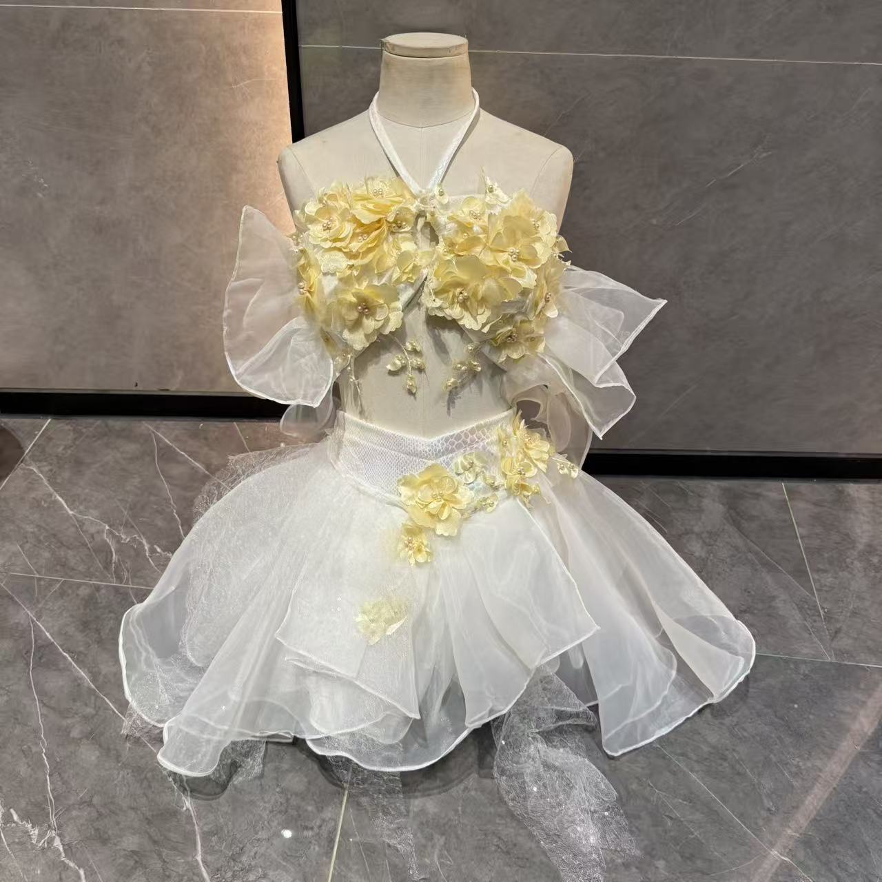 Anime cosplay shooting costume - đánh giá và giá Aquarium